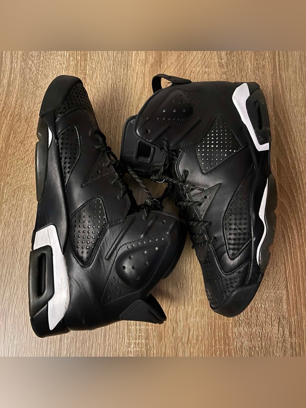 Air Jordan 6 Retro “Black Cat” Men’s 11 Women’s 12.5 Pre-Owned